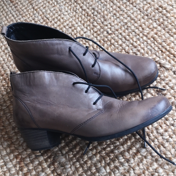 Remonte Dorndorf leather laced ankle boots - Picture 1 of 12